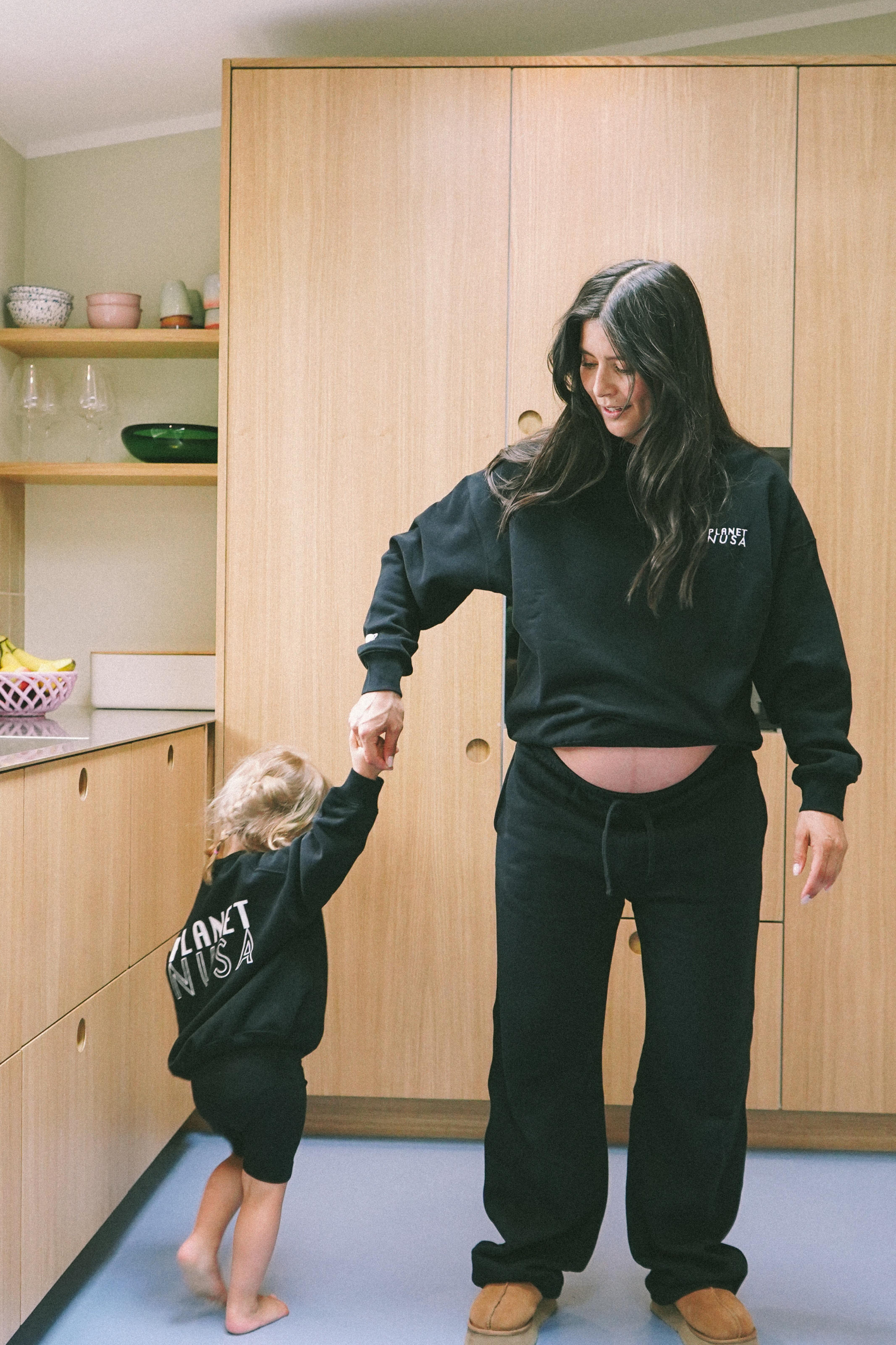 Women's Relax1 Sweat - Black - Planet Nusa Women's Relax1 Sweat - Black - Planet Nusa