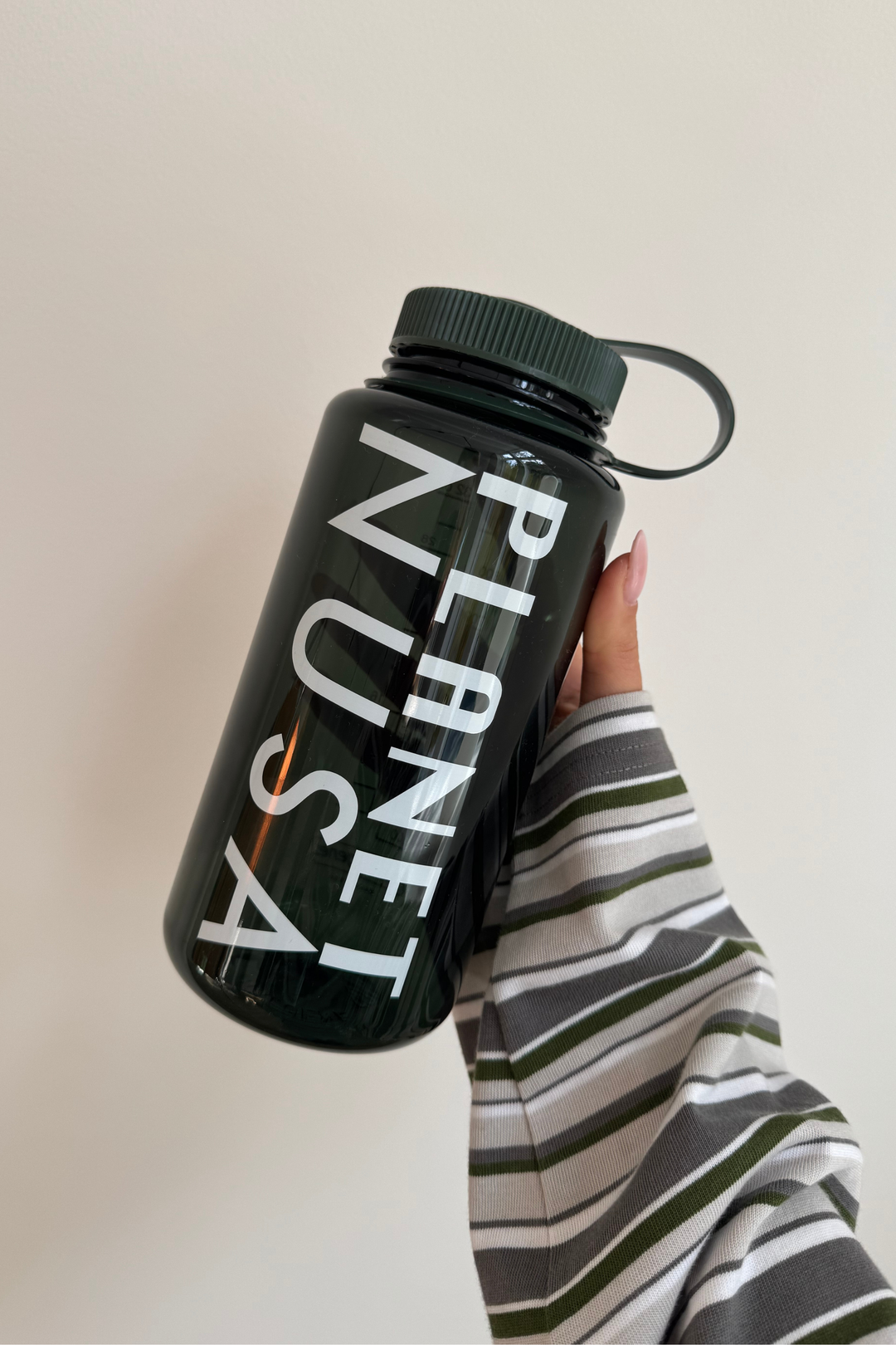 Big Planet Water Bottle - Dark Green - Planet Nusa