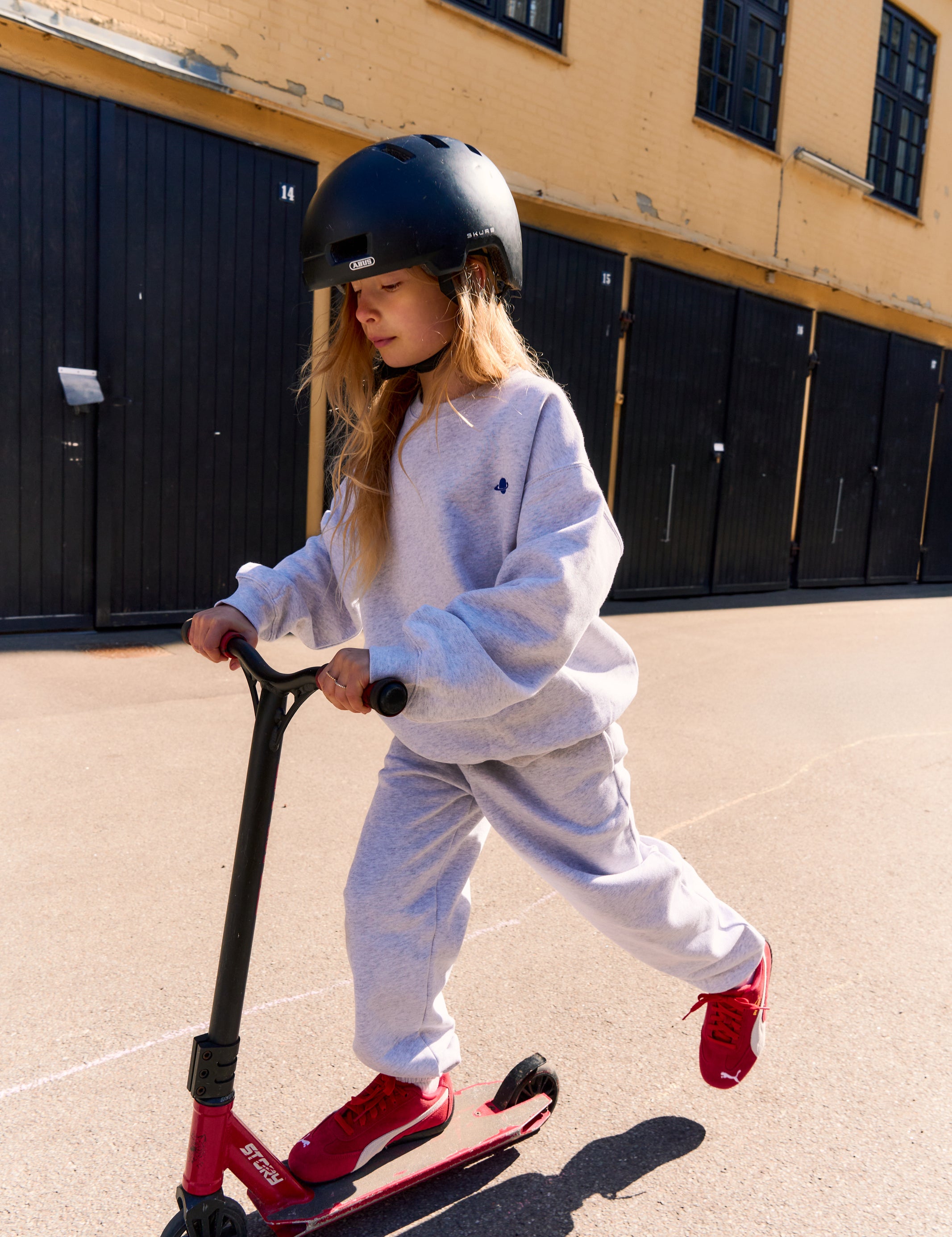 Size: 9-10y - 130 CM