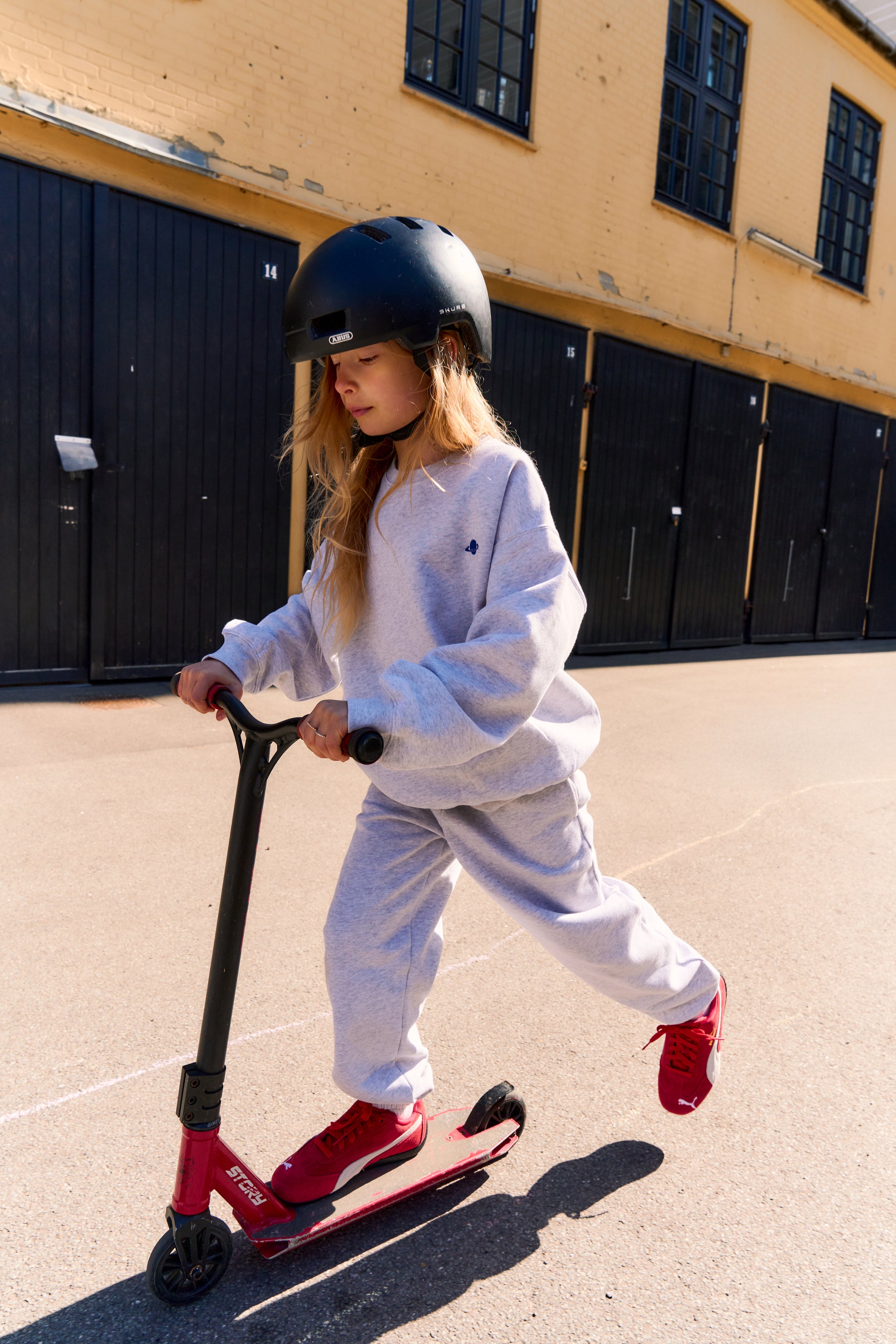 Size: 9-10y - 130 CM