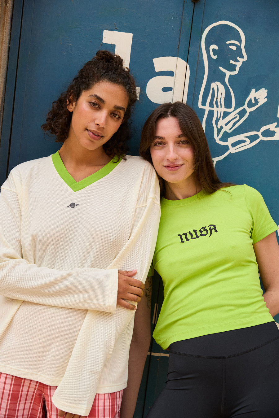 COLLEGE1 V-NECK