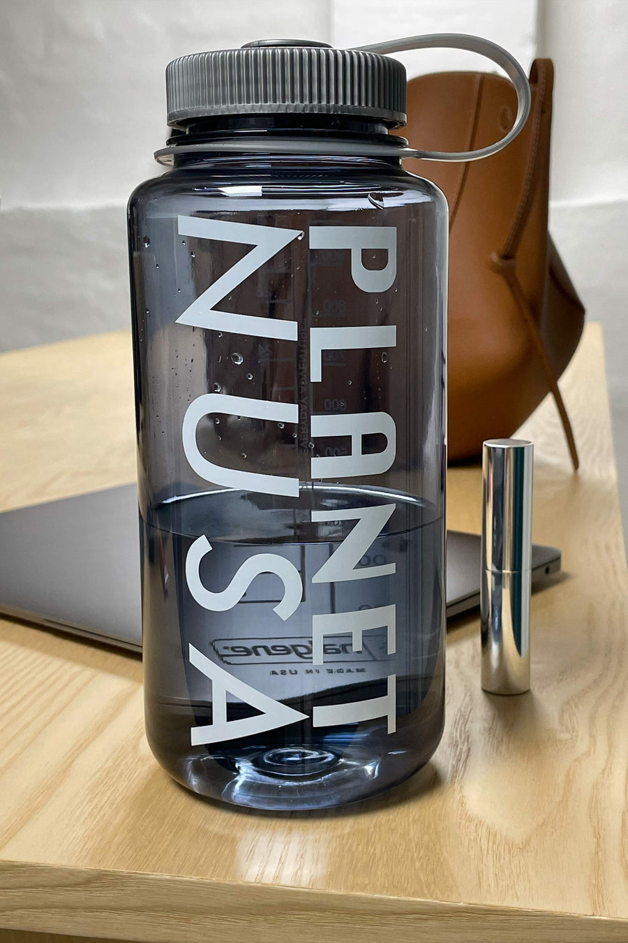 BIG PLANET WATER BOTTLE