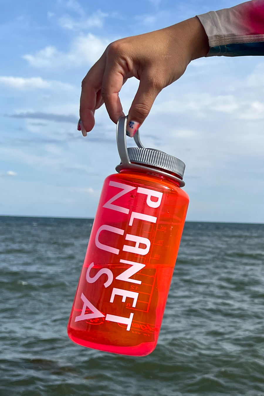 BIG PLANET WATER BOTTLE